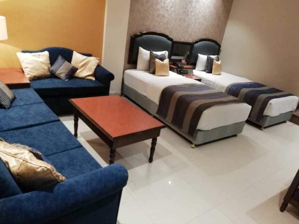 Hotel Jewel Palace New Delhi Bagian luar foto
