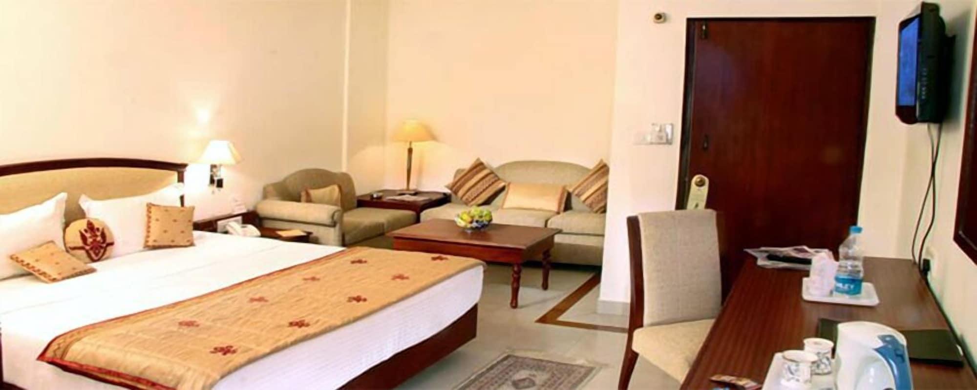Hotel Jewel Palace New Delhi Bagian luar foto