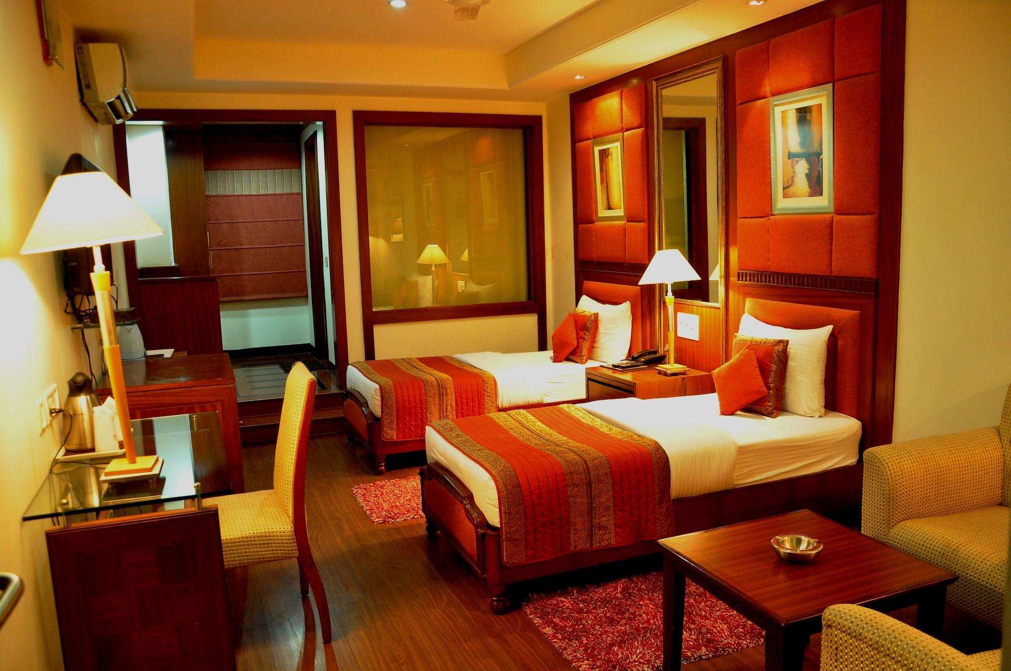 Hotel Jewel Palace New Delhi Bagian luar foto